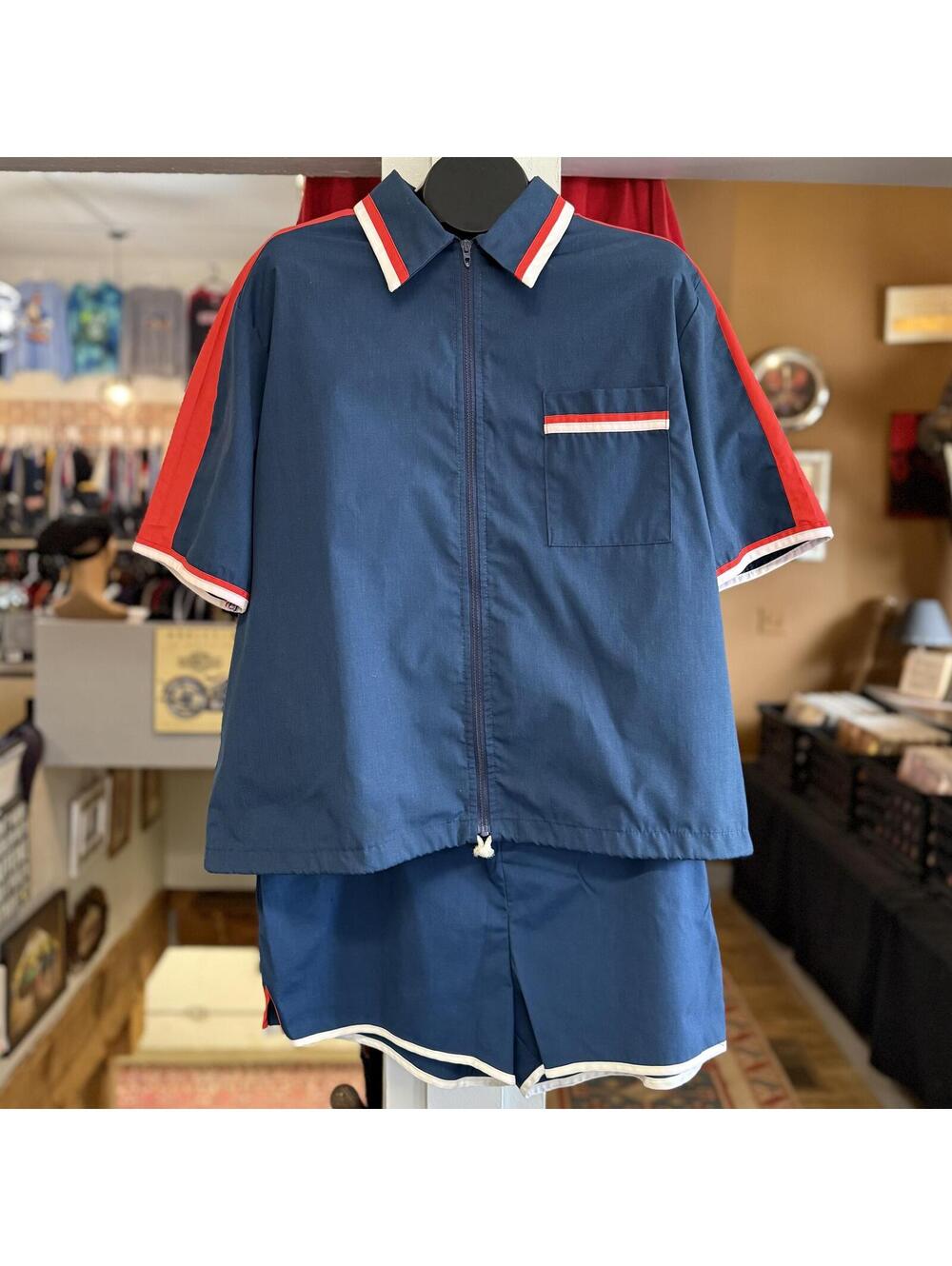 True vintage 70s Catalina bowling shirt and shorts set XL